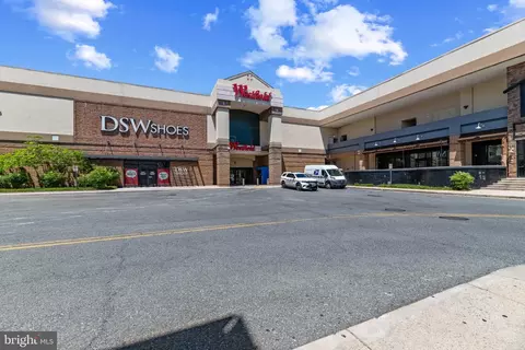 Exterior - 13203 Foxhall Dr, Silver Spring, MD 20906 photo 9 of 10