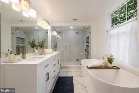 Bath - 13636 Hobart Dr, Silver Spring, MD 20904 photo 1 of 4