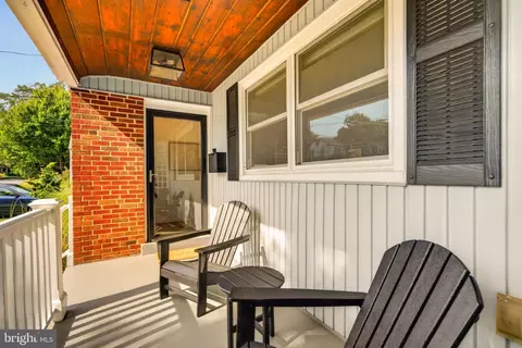 Exterior - 4 Cedar Ave, Gaithersburg, MD 20877 photo 3 of 13