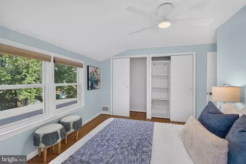 Bedroom - 4 Cedar Ave, Gaithersburg, MD 20877 photo 5 of 5
