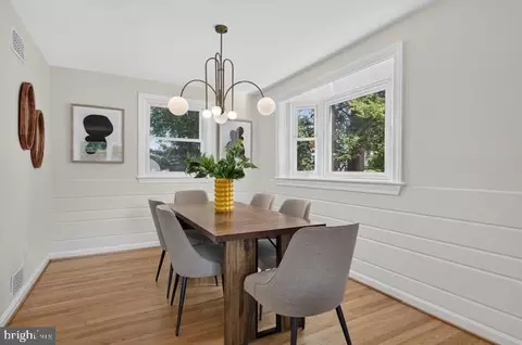 Dining - 4 Cedar Ave, Gaithersburg, MD 20877 photo 2 of 5