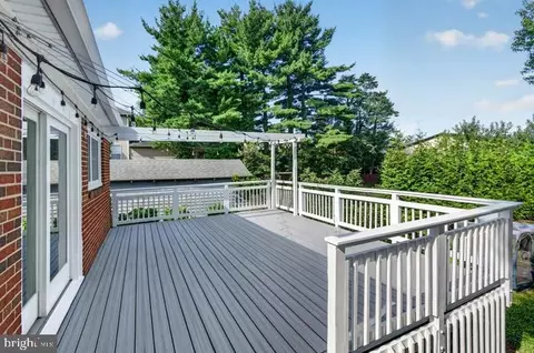 Exterior - 4 Cedar Ave, Gaithersburg, MD 20877 photo 5 of 13