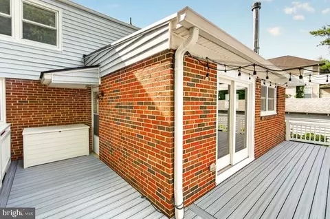Exterior - 4 Cedar Ave, Gaithersburg, MD 20877 photo 7 of 13