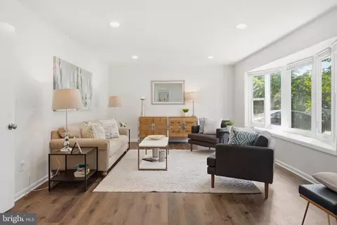 Living - 1105 Chiswell Ln, Silver Spring, MD 20901 photo 3 of 3
