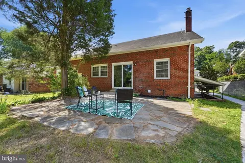 Exterior - 1105 Chiswell Ln, Silver Spring, MD 20901 photo 8 of 10