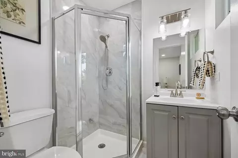 Bath - 901 Malta Ln, Silver Spring, MD 20901 photo 1 of 3