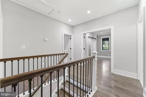 Entry Way - 611 Mississippi Ave, Silver Spring, MD 20910 photo 9 of 10