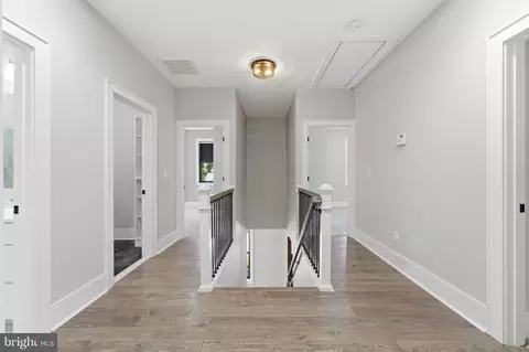 Entry Way - 611 Mississippi Ave, Silver Spring, MD 20910 photo 8 of 10