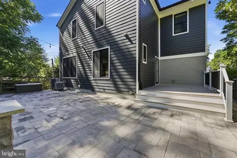 Exterior - 611 Mississippi Ave, Silver Spring, MD 20910 photo 12 of 18