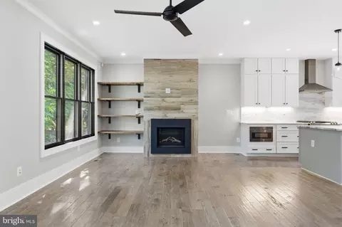 Living - 611 Mississippi Ave, Silver Spring, MD 20910 photo 4 of 4