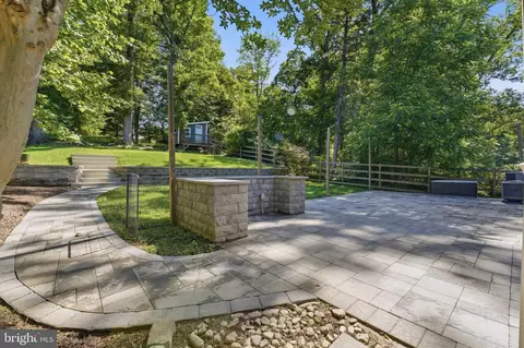Exterior - 611 Mississippi Ave, Silver Spring, MD 20910 photo 10 of 18