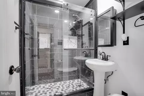 Bath - 4313 Ivy Glen Rd, Silver Spring, MD 20906 photo 1 of 1