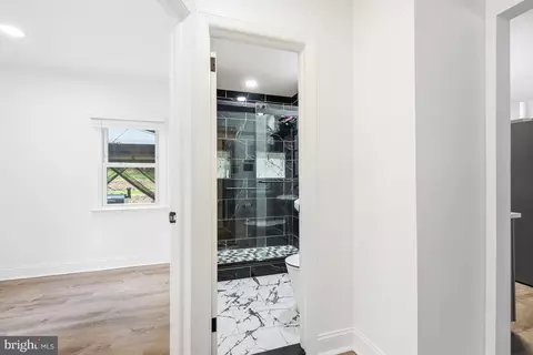 Entry Way - 4313 Ivy Glen Rd, Silver Spring, MD 20906 photo 3 of 3
