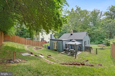 Exterior - 4313 Ivy Glen Rd, Silver Spring, MD 20906 photo 4 of 7
