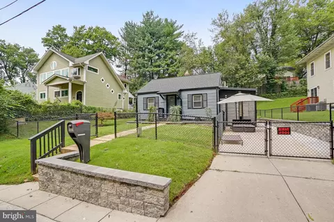 Exterior - 4313 Ivy Glen Rd, Silver Spring, MD 20906 photo 2 of 7