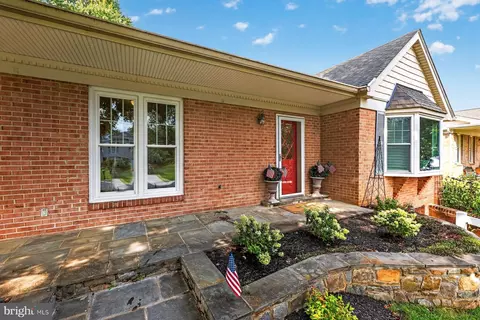 Exterior - 1602 Lemontree Ln, Silver Spring, MD 20904 photo 2 of 7