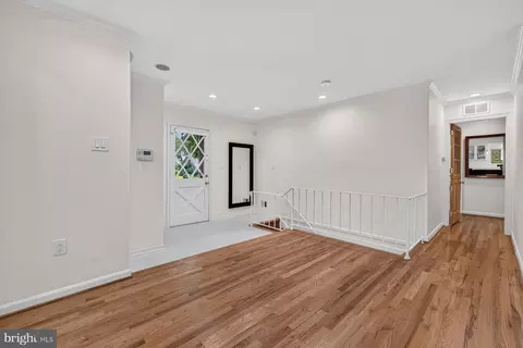 Entry Way - 1602 Lemontree Ln, Silver Spring, MD 20904 photo 1 of 1