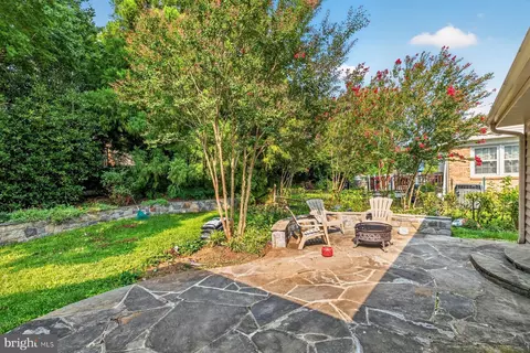 Exterior - 1602 Lemontree Ln, Silver Spring, MD 20904 photo 3 of 7