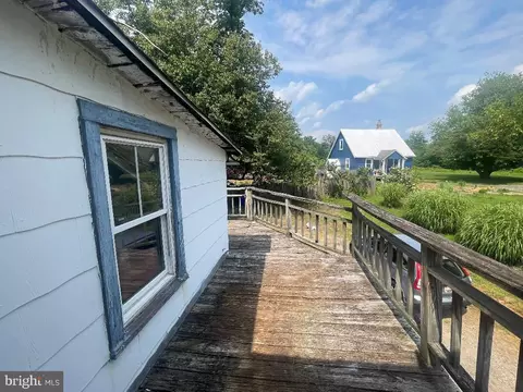 Exterior - 15121 Barnesville, Boyds, MD 20841 photo 2 of 6