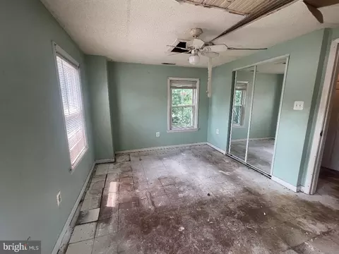 Bedroom - 15121 Barnesville, Boyds, MD 20841 photo 1 of 6
