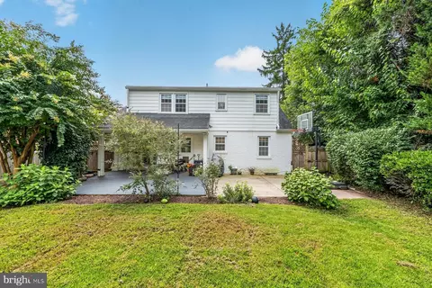 Exterior - 1711 Brisbane St, Silver Spring, MD 20902 photo 6 of 9