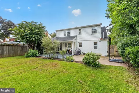 Exterior - 1711 Brisbane St, Silver Spring, MD 20902 photo 7 of 9