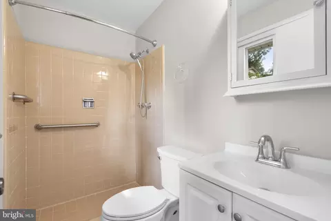 Bath - 820 Lamberton Dr, Silver Spring, MD 20902 photo 1 of 2