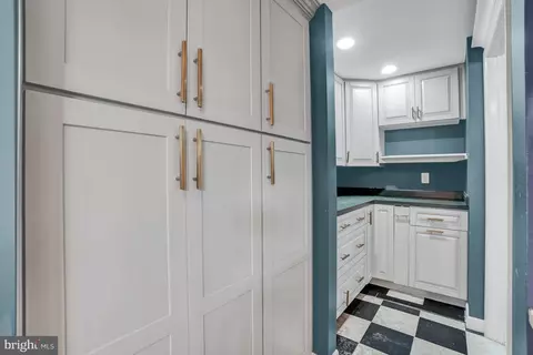 Entry Way - 3520 Chiswick Ct #37-C, Silver Spring, MD 20906 photo 2 of 4