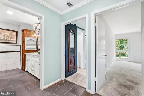 Entry Way - 3520 Chiswick Ct #37-C, Silver Spring, MD 20906 photo 4 of 4