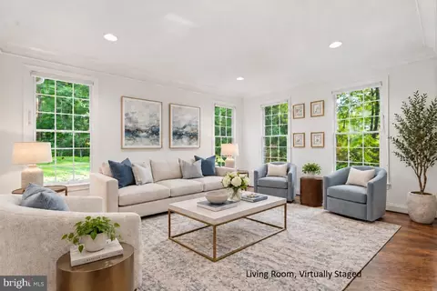 Living - 11640 Piney Spring Ln, Potomac, MD 20854 photo 1 of 4