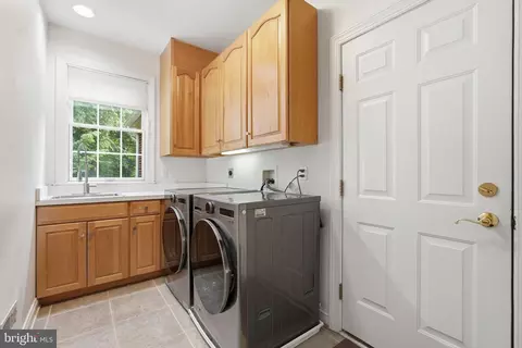 Other - 11640 Piney Spring Ln, Potomac, MD 20854 photo 4 of 9