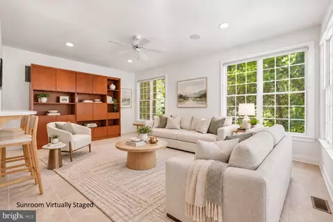 Living - 11640 Piney Spring Ln, Potomac, MD 20854 photo 4 of 4
