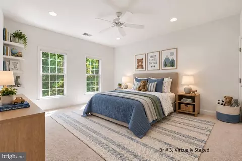 Bedroom - 11640 Piney Spring Ln, Potomac, MD 20854 photo 2 of 4