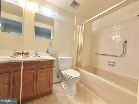 Bath - 3600 Gleneagles Dr #7-1D, Silver Spring, MD 20906 photo 2 of 2