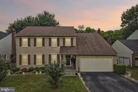 13624 Hartsbourne Dr, Germantown, MD 20874