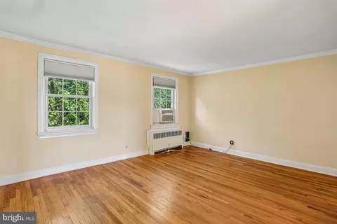 Living - 2406 Colston Dr #301-C, Silver Spring, MD 20910 photo 5 of 5
