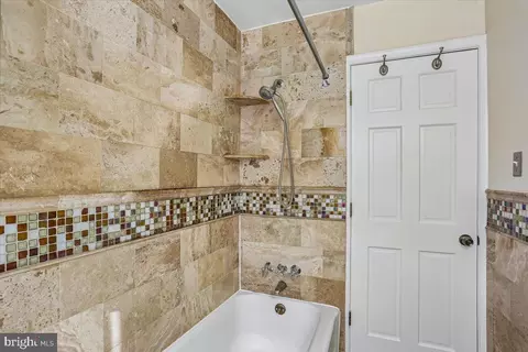 Bath - 2406 Colston Dr #301-C, Silver Spring, MD 20910 photo 2 of 4