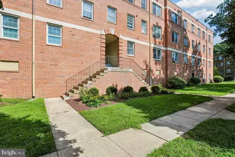 Exterior - 2406 Colston Dr #301-C, Silver Spring, MD 20910 photo 2 of 28