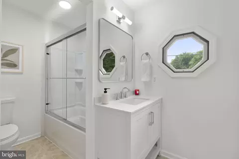 Bath - 12800 Littleton St, Silver Spring, MD 20906 photo 1 of 3