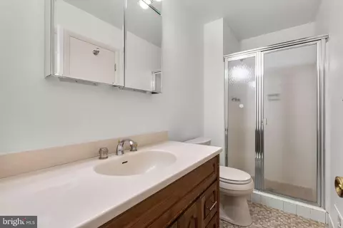 Bath - 13007 Collingwood Ter, Silver Spring, MD 20904 photo 2 of 5