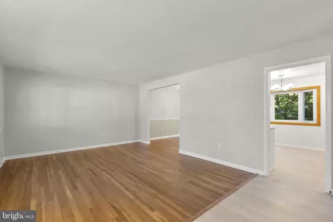 Entry Way - 13007 Collingwood Ter, Silver Spring, MD 20904 photo 2 of 2