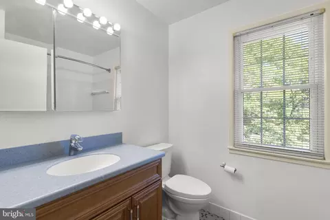 Bath - 13007 Collingwood Ter, Silver Spring, MD 20904 photo 3 of 5