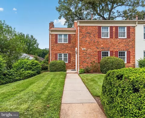 786 College Pkwy, Rockville, MD 20850