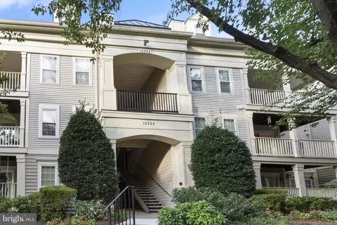 15303 Diamond Cove Ter #8-J, Rockville, MD 20850