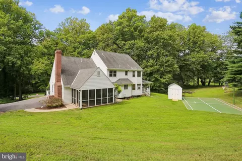 Exterior - 17034 Barn Ridge Dr, Silver Spring, MD 20906 photo 3 of 5