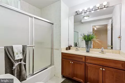 Bath - 17034 Barn Ridge Dr, Silver Spring, MD 20906 photo 5 of 5