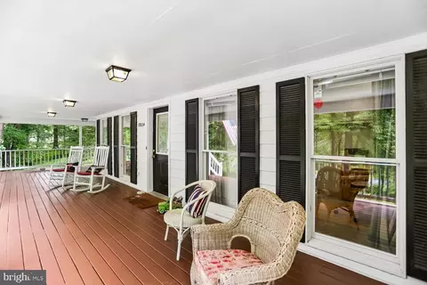 Exterior - 17034 Barn Ridge Dr, Silver Spring, MD 20906 photo 2 of 5