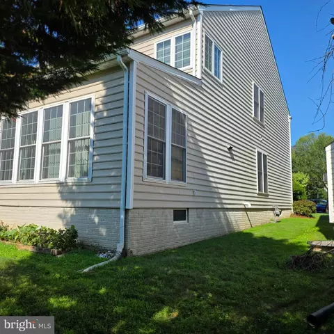 Exterior - 21701 Seneca Ayr Dr, Boyds, MD 20841 photo 3 of 6
