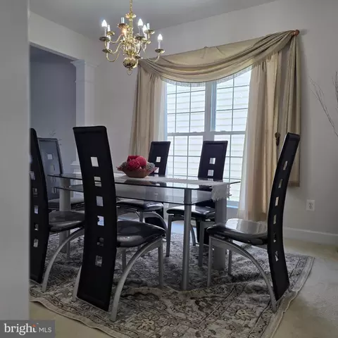 Dining - 21701 Seneca Ayr Dr, Boyds, MD 20841 photo 2 of 4