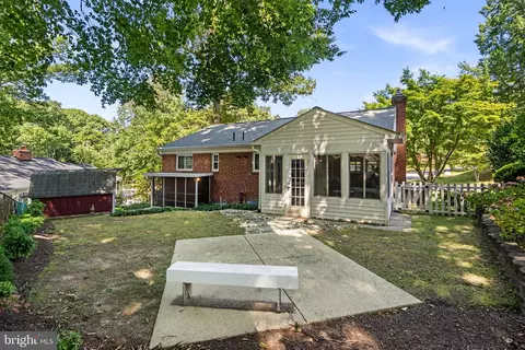 Exterior - 19 Eastmoor Dr, Silver Spring, MD 20901 photo 6 of 7
